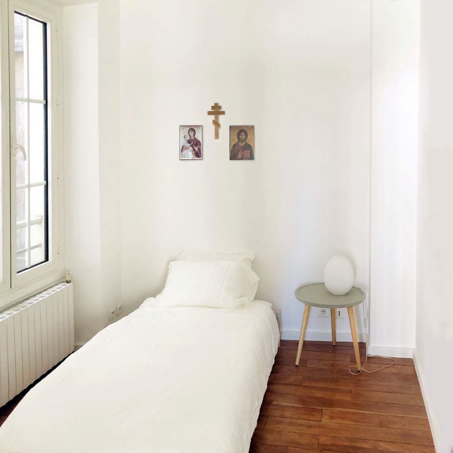 Room with icons Room with icons