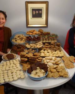 Pat and Anne with cookies 2015